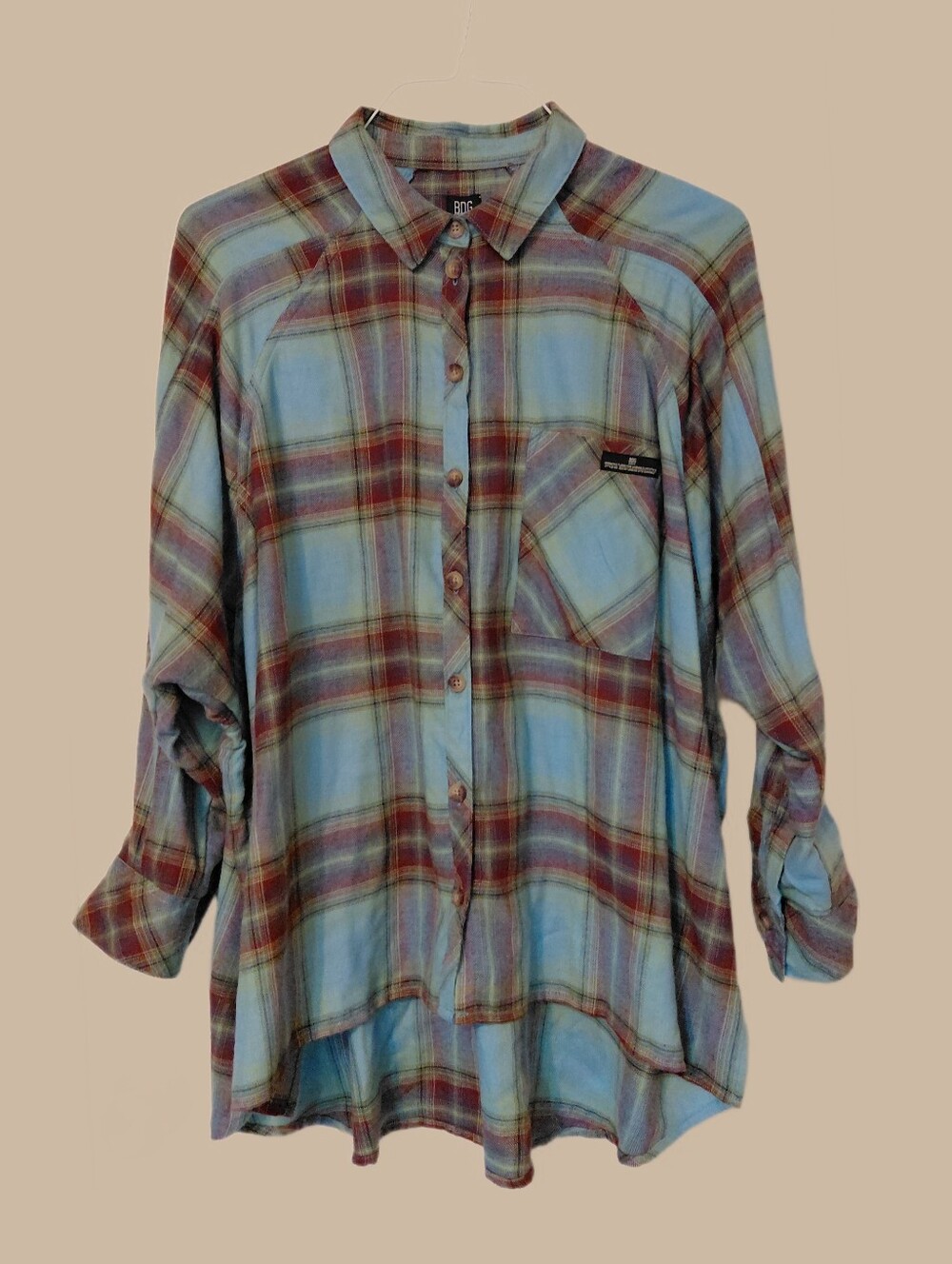 BDG M Oversized Womens Turquoise Plaid Flannel NWT Rounded Hem Button Down